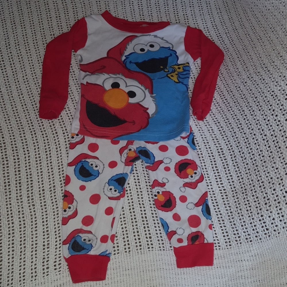 Elmo & Cookie Monster Christmas P.J.s